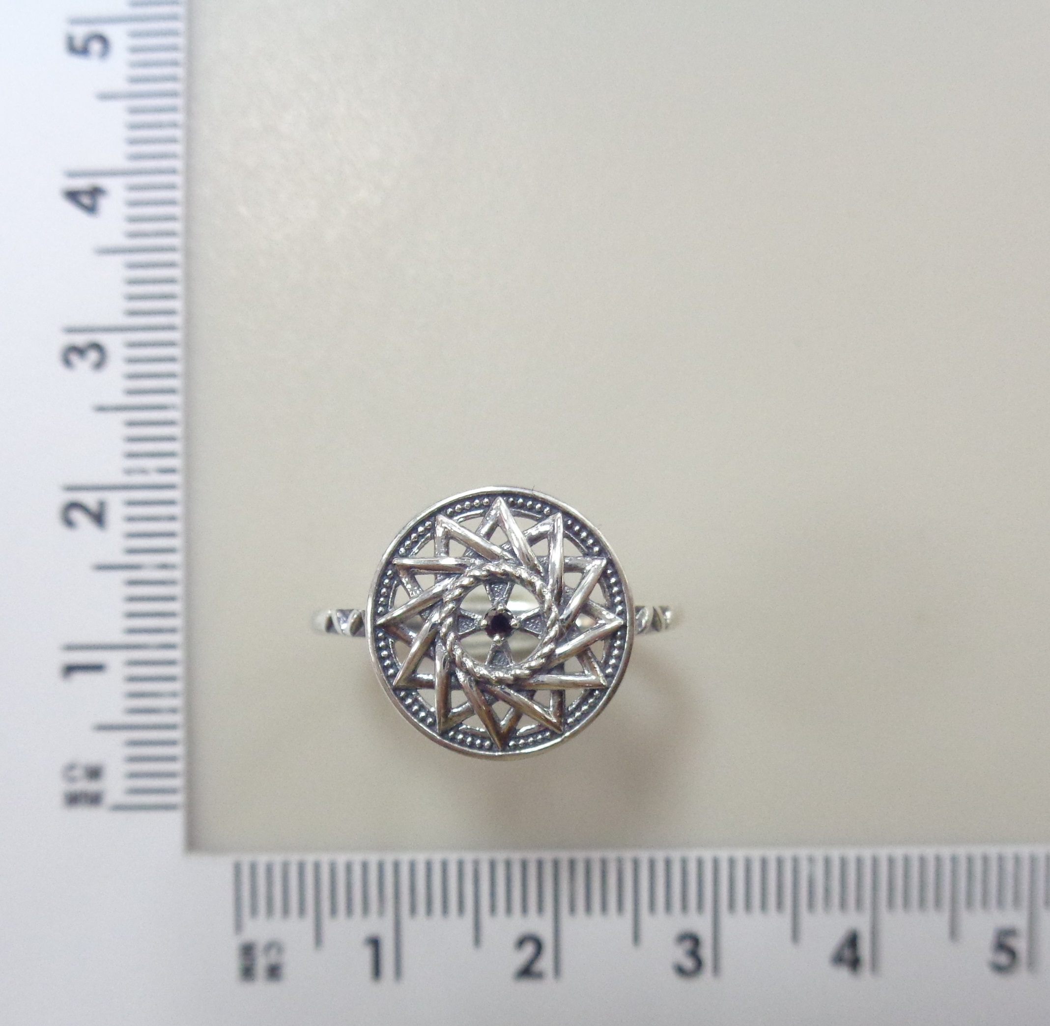 Серебряное кольцо с черным бриллиантом "Эрцгамма"